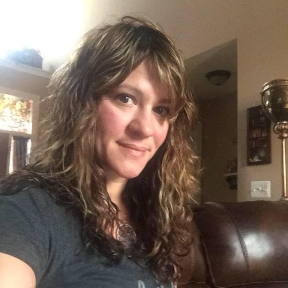 Meet your Posher, Deanna - Picture 1 of 1