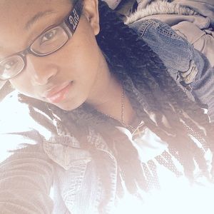 Meet your Posher, Allaiha