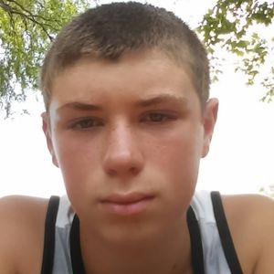 Meet your Posher, Dominick