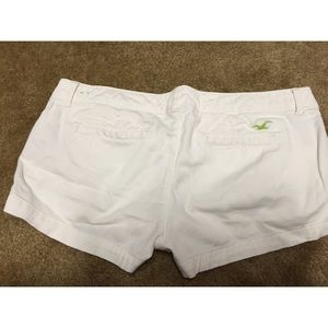 White Hollister shorts