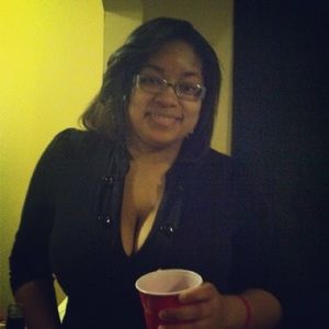 Meet your Posher, Jasmine