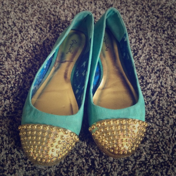 Qupid flats