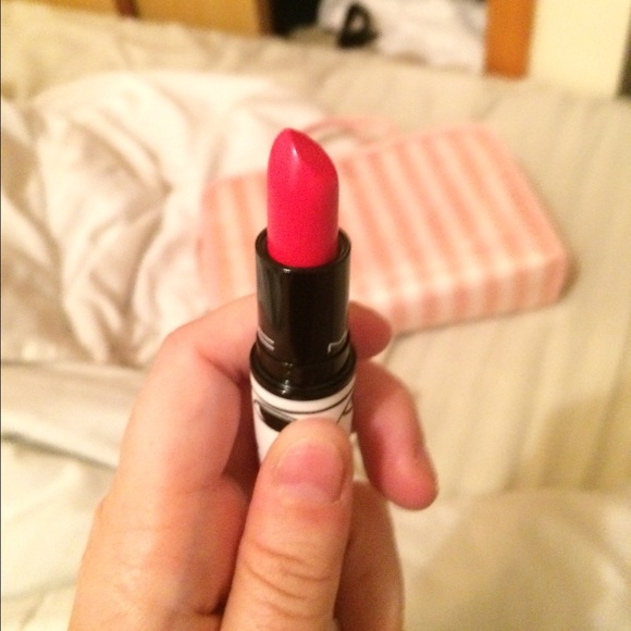 Bnib Mac barbecue lipstick