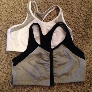 Front Hook fruit of the loom bras. 38