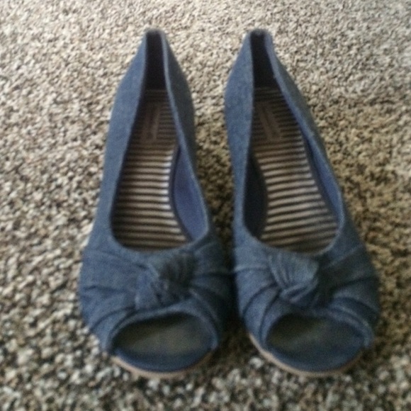 American Eagle wedges
