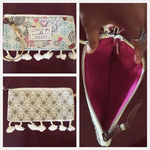 Inspirational wristlet. 🌎🌏🌍✈️