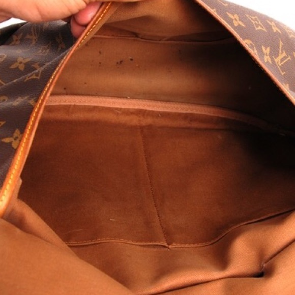 📌SOLD!📌 Louis Vuitton Saumur 35 Monogram Satchel - Picture 4 of 4