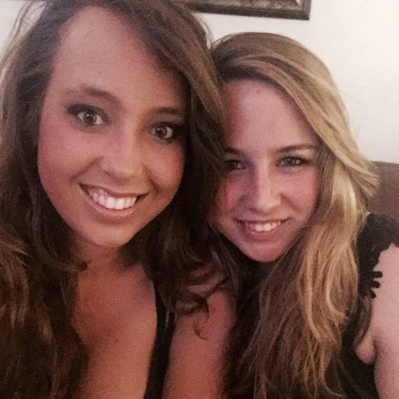 Meet your Posher, Katelyn - Picture 1 of 1