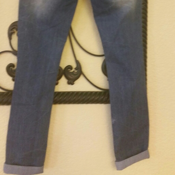 Sold *Garcia bundle Almost Famous Jeans size 5 NWT - Picture 4 of 4