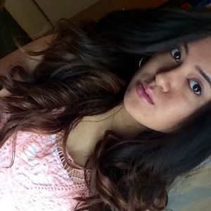 Meet your Posher, Daniela