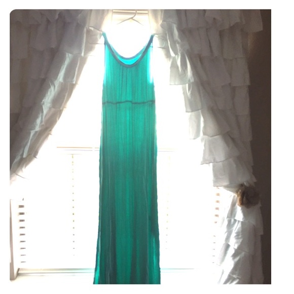 Maternity maxi dress 👗