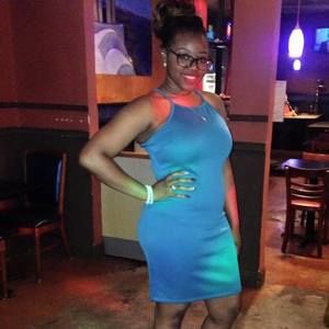 Meet your Posher, Courtney