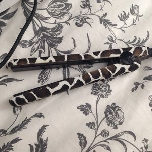 Mini hair straightener