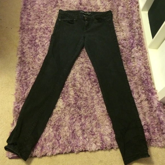 Black American Eagle Skinny Jeans