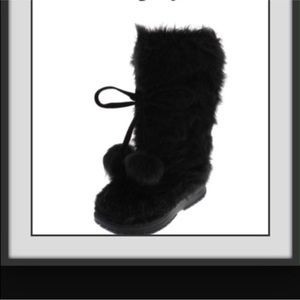 Colin Stuart  Pom Pom fur black boots