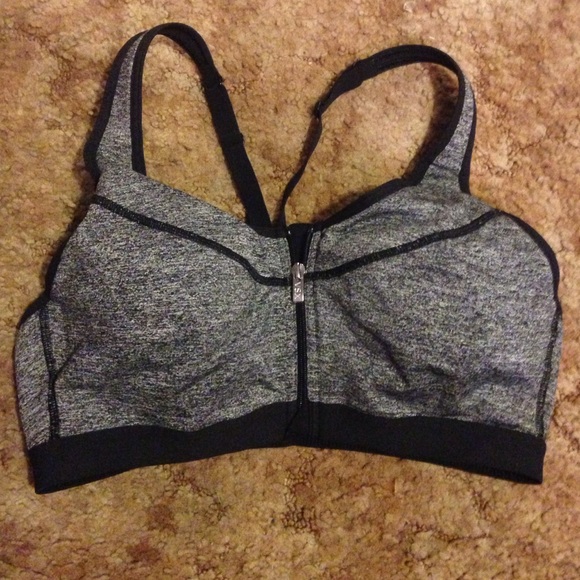 NWOT Victoria's Secret workout bra