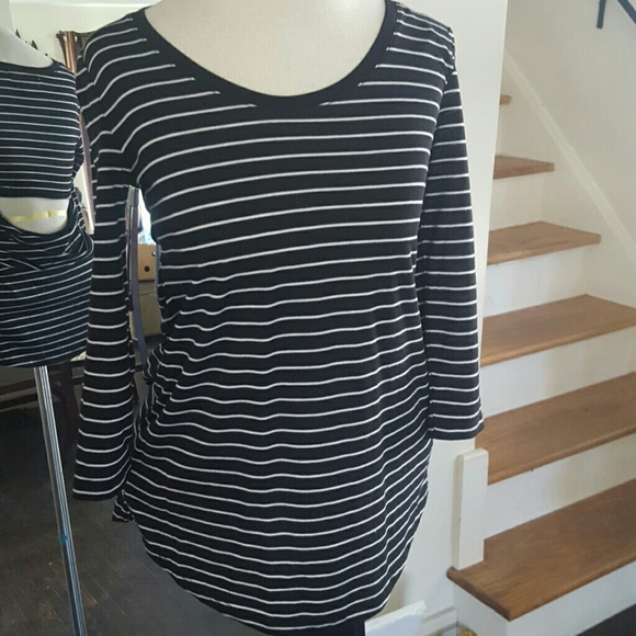 NWOT Hi-low  Stripe Top with Keyhole Back