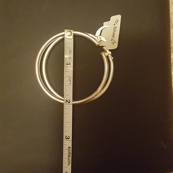 Silver hoop earrings - Picture 2 of 2