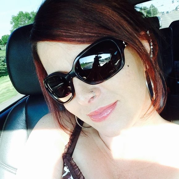 Meet your Posher, Randi - Picture 1 of 1