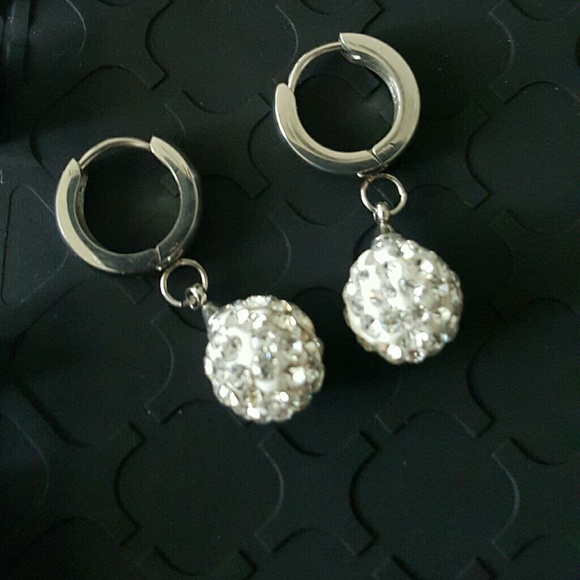 Diamond drop earrings - Picture 1 of 1