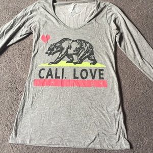 Grey Cali Love 3 1/4 length sleeves!