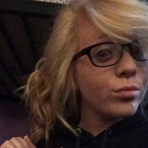 Meet your Posher, Shalyn