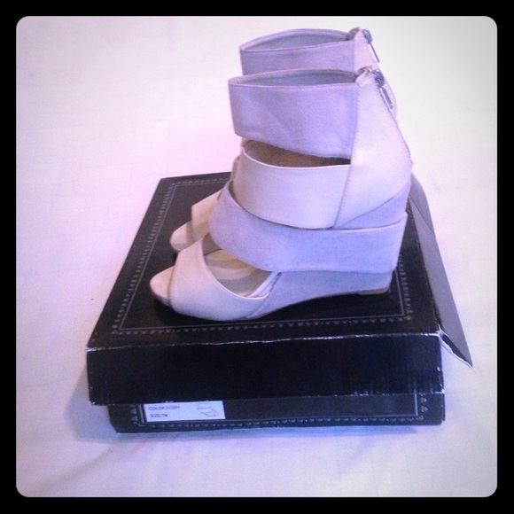 Deena & Ozzy Taupe & Ivory Wedge Sandal