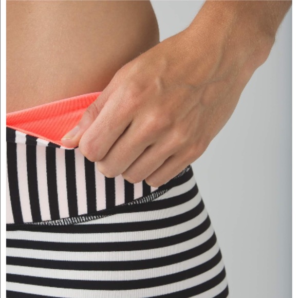 🎈SOLD🎈lululemon wu narrow/bold stripe - Picture 2 of 3