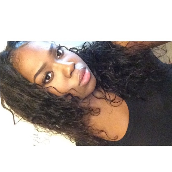 Meet your Posher, Lenisha