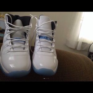 Jordan authentic legend blues