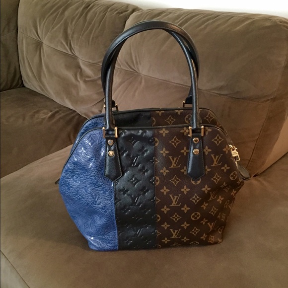 REPOSH! Louis Vuitton purse