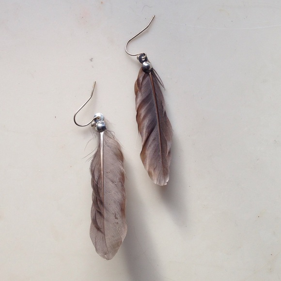 Feather earrings! - Picture 4 of 4