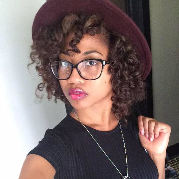 Meet your Posher, Faythe - Picture 1 of 1