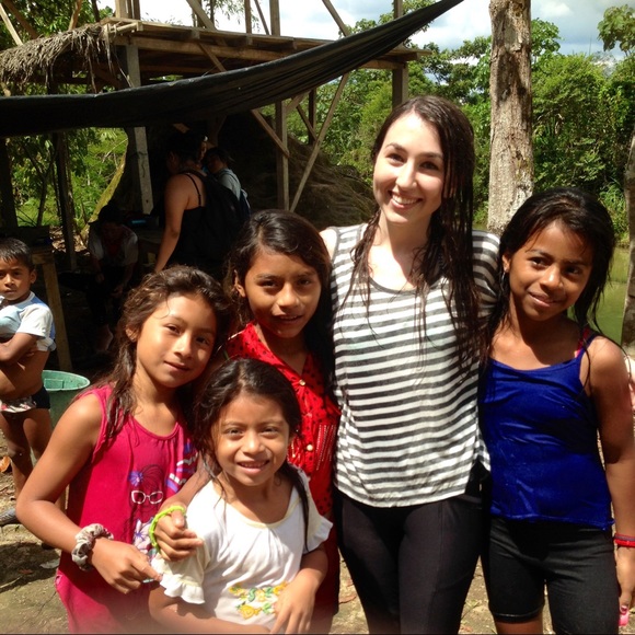 Meet Your Posher, Paige 🌻 - Picture 2 of 4