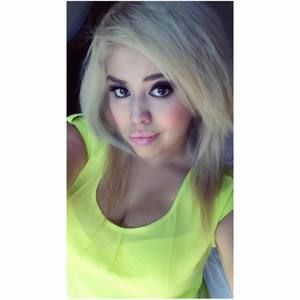 Meet your Posher, Adriana