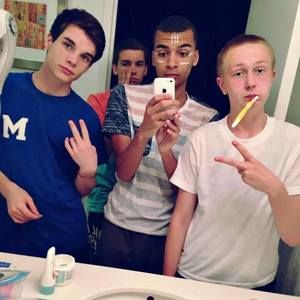 Meet your Posher, Tom