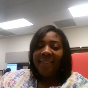 Meet your Posher, Monique