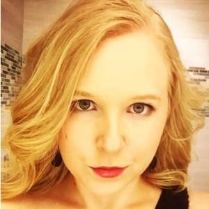 Meet your Posher, Caroline