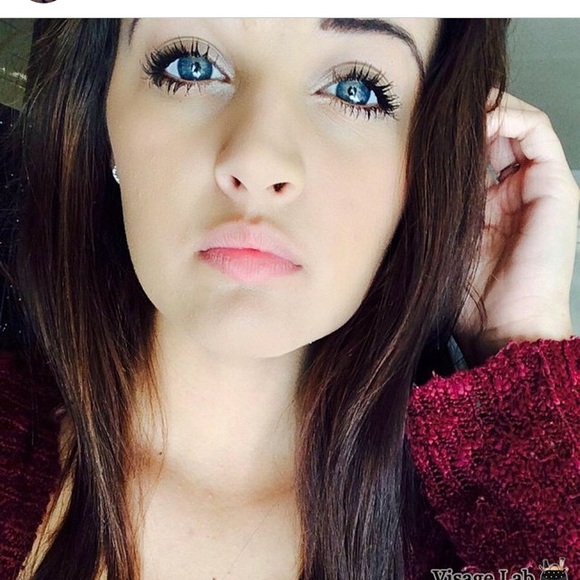 Meet your Posher, Alyssa