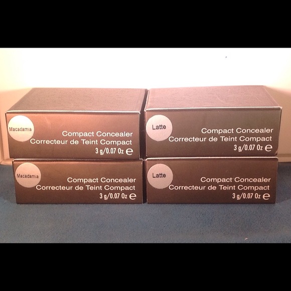 LOT OF 4 BECCA COMPACT CONCEALER-NEW IN BOX