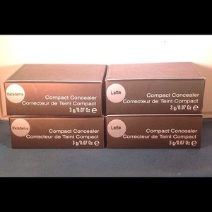 LOT OF 4 BECCA COMPACT CONCEALER-NEW IN BOX