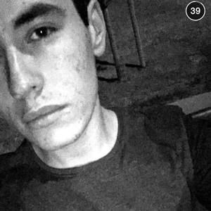 Meet your Posher, Tomas