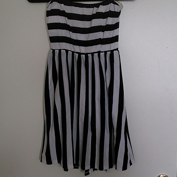 Zoah design strapless sundress