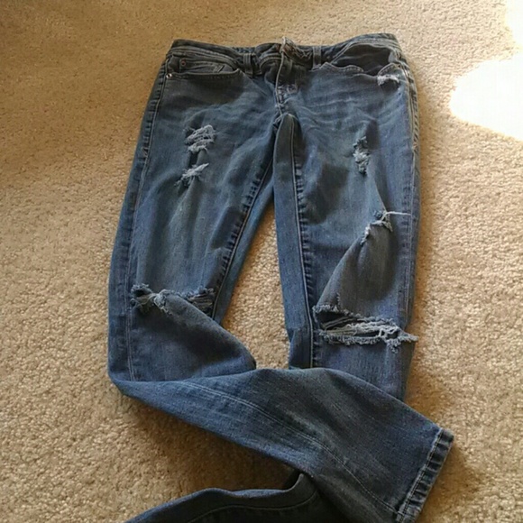 SOLD American Rag Jeans - Picture 2 of 3