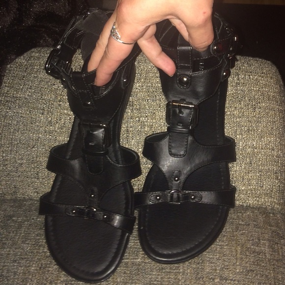 ❣️SOLD❣️NWOB Sandals, Sz 8 1/2 black