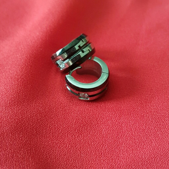 Silver with black & diamond  hoop earrings - Picture 1 of 2