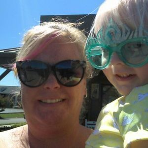 Meet your Posher, Lisa