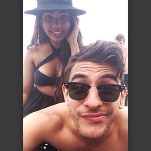 Meet your Posher, Xora