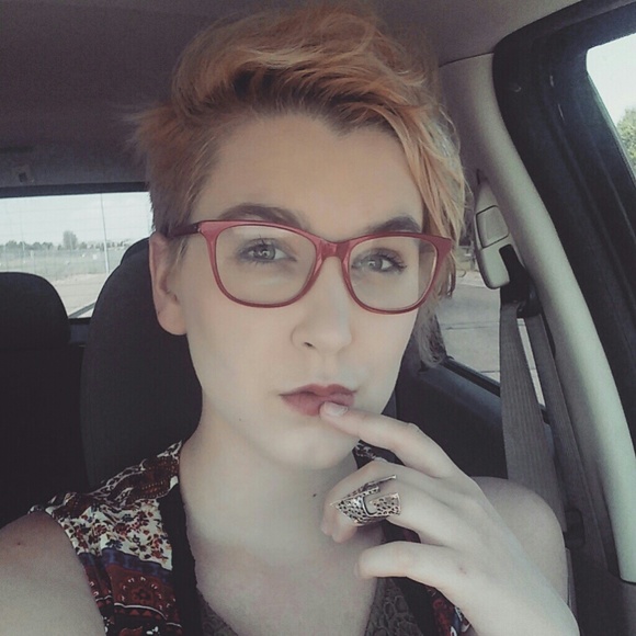 Meet your Posher, Chelsey