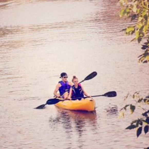 Meet your Posher, Andrew - Picture 1 of 1